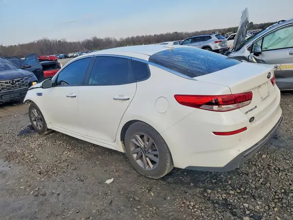 5XXGT4L3XLG440443 2020 KIA OPTIMA - Image 2