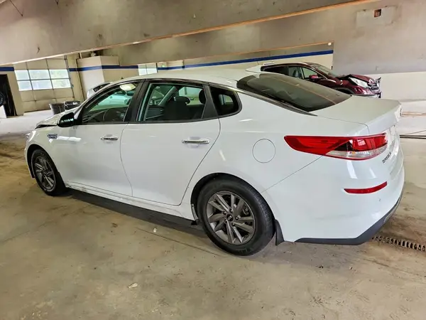 5XXGT4L3XLG444816 2020 KIA OPTIMA - Image 2