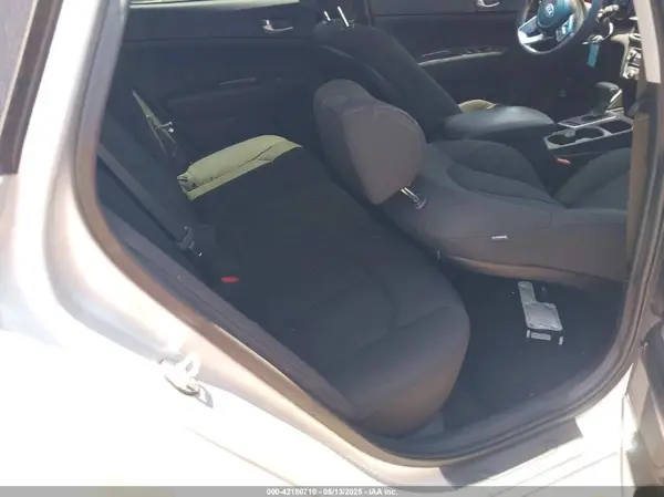 5XXGT4L3XLG445335 2020 KIA OPTIMA - Image 8
