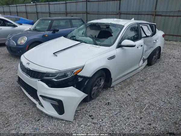 5XXGT4L3XLG445867 2020 KIA OPTIMA - Image 2