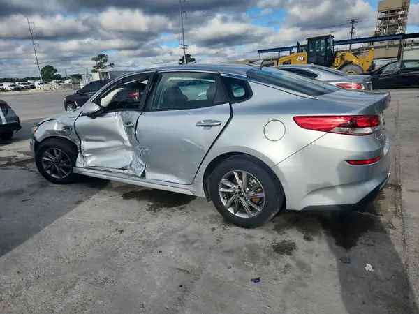 5XXGT4L3XLG447621 2020 KIA OPTIMA - Image 2