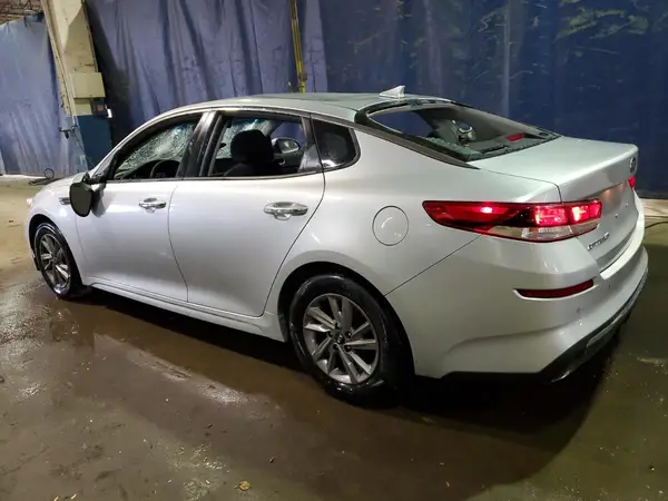5XXGT4L3XLG449515 2020 KIA OPTIMA - Image 2