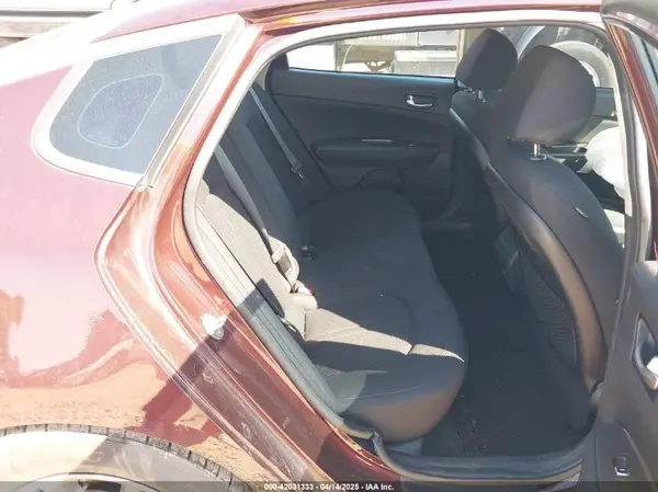 5XXGT4L3XLG451698 2020 KIA OPTIMA - Image 8