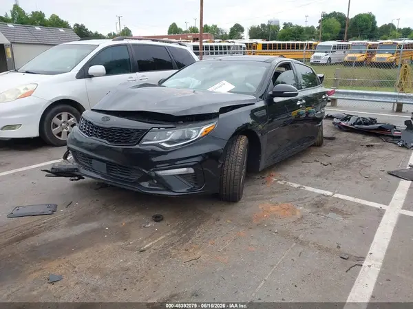 5XXGU4L10KG303571 2019 KIA OPTIMA - Image 2