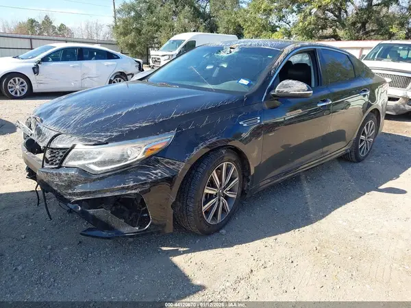 5XXGU4L10KG304087 2019 KIA OPTIMA - Image 2