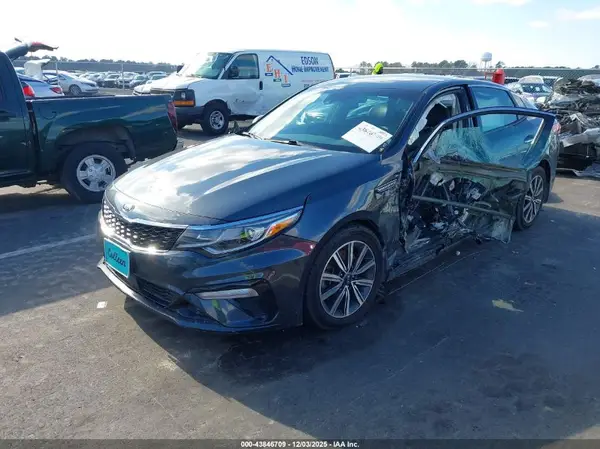 5XXGU4L10LG410654 2020 KIA OPTIMA - Image 2