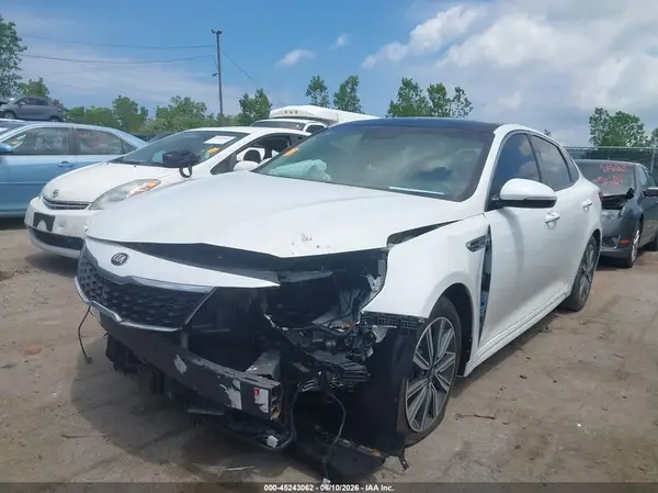 5XXGU4L10LG424506 2020 KIA OPTIMA - Image 2