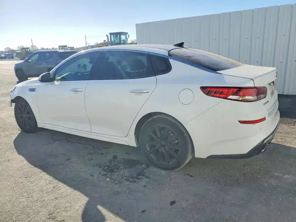 5XXGU4L11LG416012 2020 KIA OPTIMA - Image 2