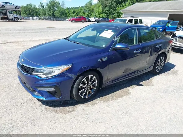 5XXGU4L12KG321750 2019 KIA OPTIMA - Image 2