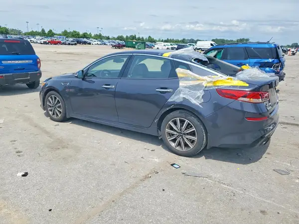 5XXGU4L12KG327807 2019 KIA OPTIMA - Image 2