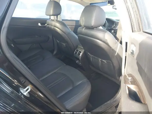 5XXGU4L12KG333879 2019 KIA OPTIMA - Image 8