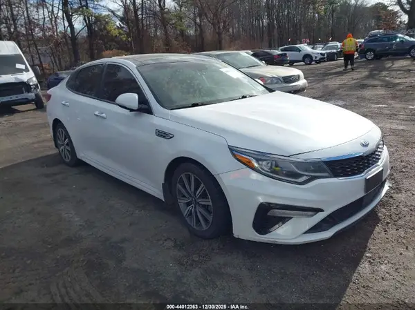 5XXGU4L12LG405763 2020 KIA OPTIMA - Image 1