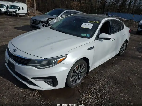 5XXGU4L12LG405763 2020 KIA OPTIMA - Image 2