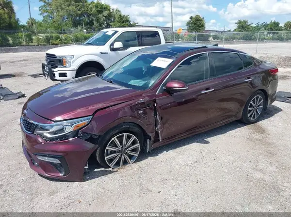 5XXGU4L12LG425155 2020 KIA OPTIMA - Image 2