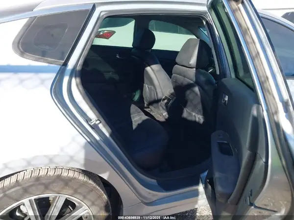 5XXGU4L12LG426273 2020 KIA OPTIMA - Image 8