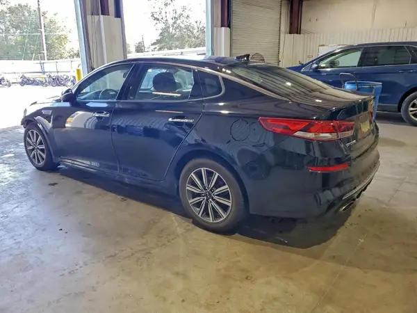 5XXGU4L12LG428508 2020 KIA OPTIMA - Image 2
