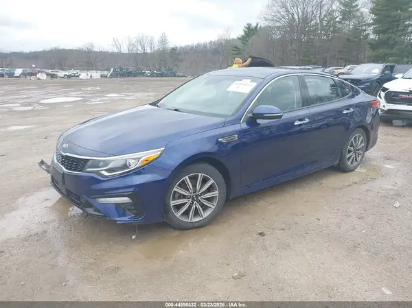 5XXGU4L13KG283672 2019 KIA OPTIMA - Image 2