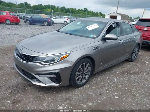 5XXGU4L13KG286099 2019 KIA OPTIMA - Image 2