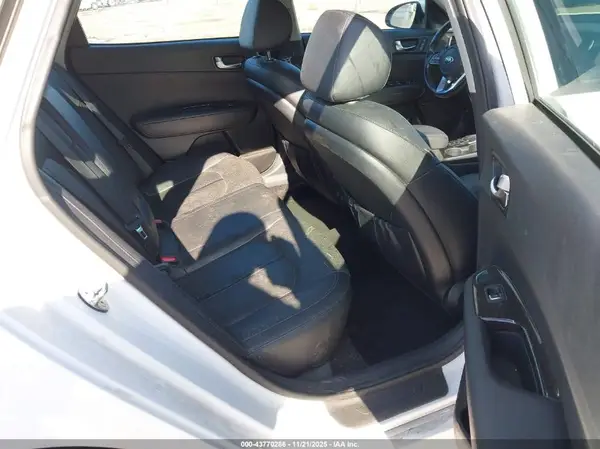 5XXGU4L13KG289178 2019 KIA OPTIMA - Image 8