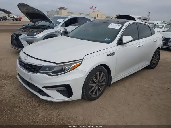 5XXGU4L13KG330764 2019 KIA OPTIMA - Image 2