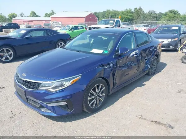5XXGU4L13KG338220 2019 KIA OPTIMA - Image 2