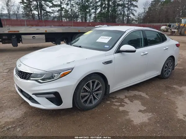 5XXGU4L13KG367409 2019 KIA OPTIMA - Image 2