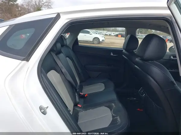 5XXGU4L13KG367409 2019 KIA OPTIMA - Image 8