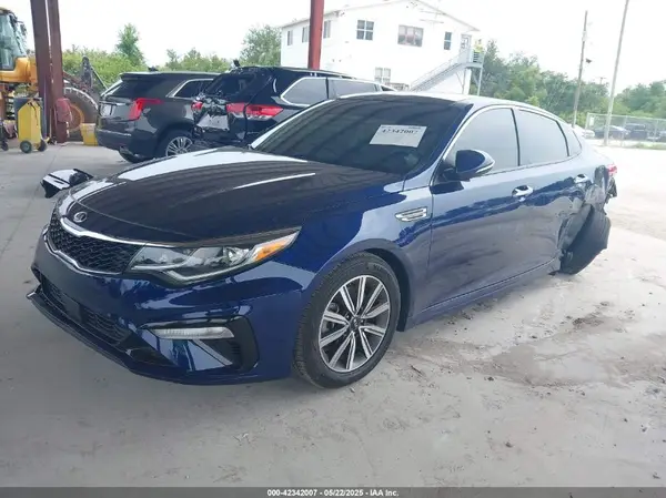 5XXGU4L13LG405125 2020 KIA OPTIMA - Image 2