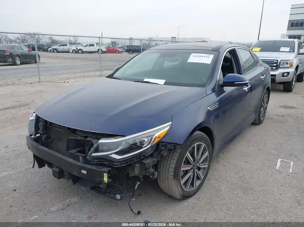 5XXGU4L14KG301919 2019 KIA OPTIMA - Image 2
