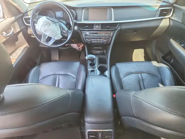 5XXGU4L14KG303900 2019 KIA OPTIMA - Image 8