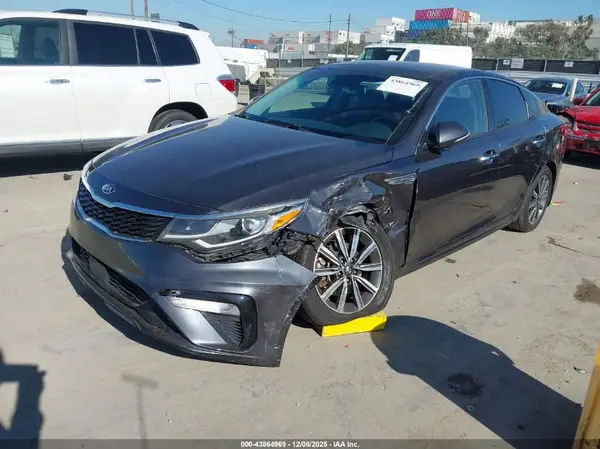 5XXGU4L14KG312368 2019 KIA OPTIMA - Image 2