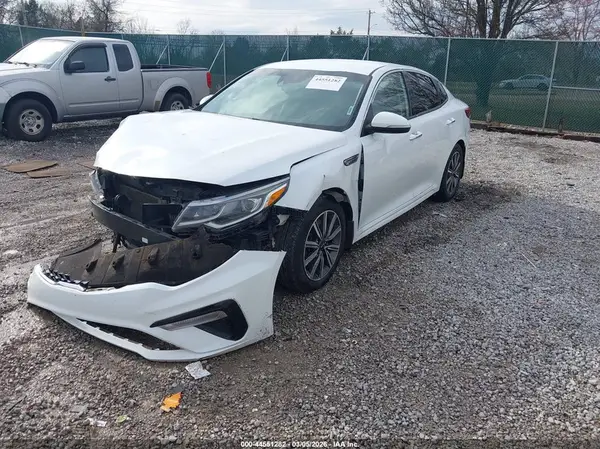 5XXGU4L14KG332510 2019 KIA OPTIMA - Image 2