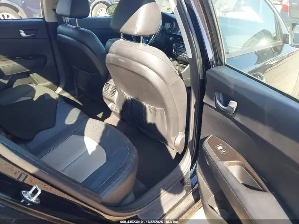 5XXGU4L14KG345564 2019 KIA OPTIMA - Image 8