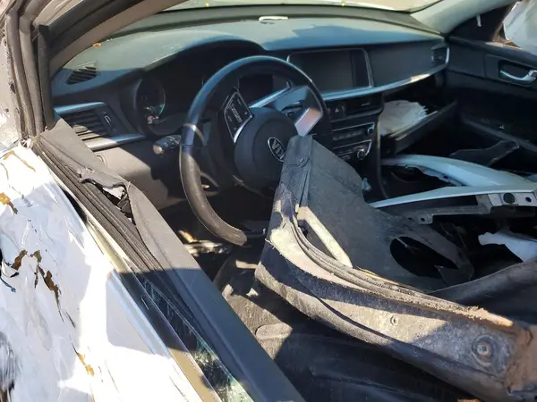 5XXGU4L14KG374594 2019 KIA OPTIMA - Image 8
