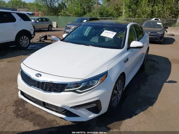 5XXGU4L14LG413721 2020 KIA OPTIMA - Image 2