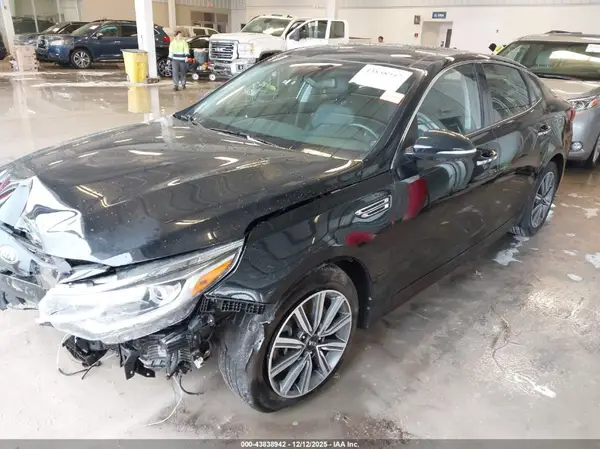 5XXGU4L15LG414487 2020 KIA OPTIMA - Image 2