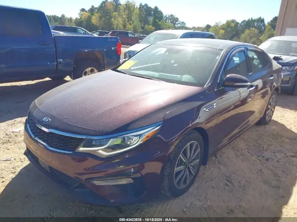 5XXGU4L15LG429653 2020 KIA OPTIMA - Image 2