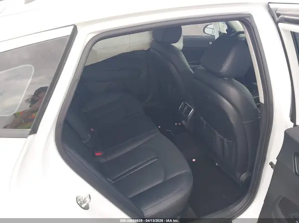 5XXGU4L16KG285786 2019 KIA OPTIMA - Image 8