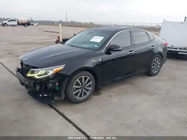 5XXGU4L16KG315076 2019 KIA OPTIMA - Image 2