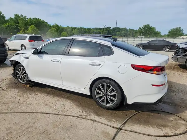 5XXGU4L16KG329818 2019 KIA OPTIMA - Image 2