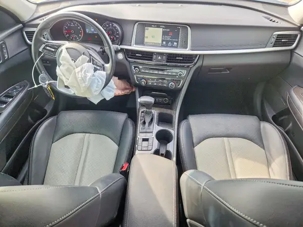 5XXGU4L16KG329818 2019 KIA OPTIMA - Image 8