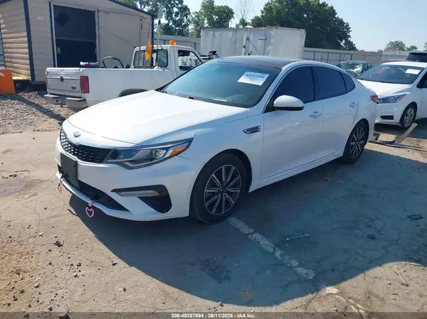 5XXGU4L16KG330709 2019 KIA OPTIMA - Image 2