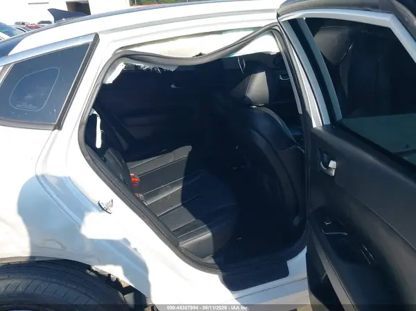 5XXGU4L16KG330709 2019 KIA OPTIMA - Image 8