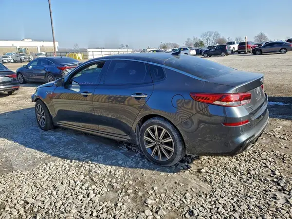 5XXGU4L16LG399613 2020 KIA OPTIMA - Image 2