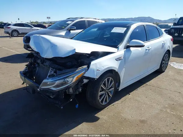 5XXGU4L16LG445263 2020 KIA OPTIMA - Image 2