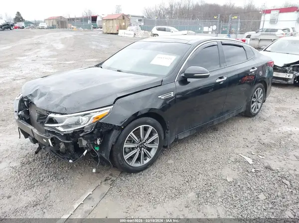 5XXGU4L17KG302207 2019 KIA OPTIMA - Image 2