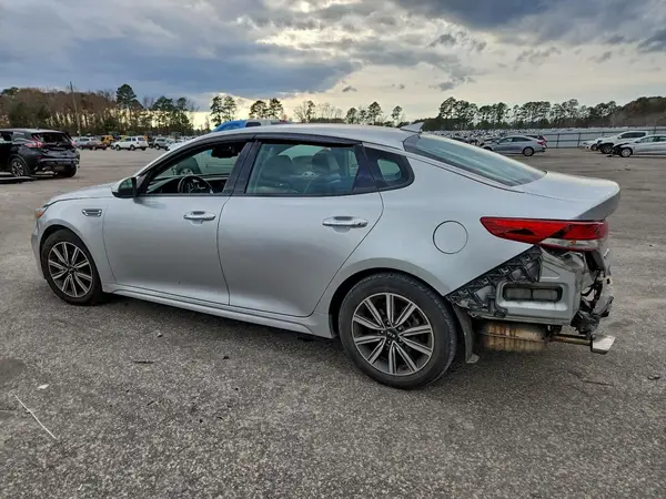 5XXGU4L17KG320304 2019 KIA OPTIMA - Image 2