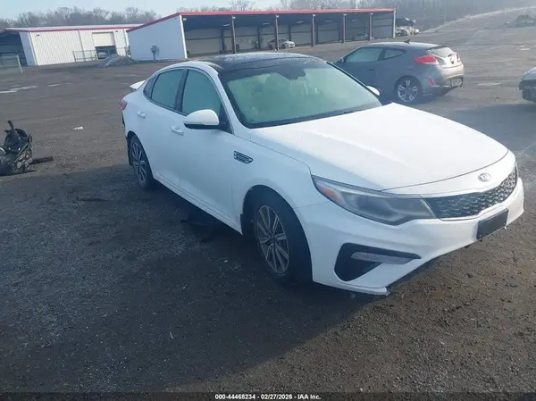 5XXGU4L17KG334445 2019 KIA OPTIMA - Image 1