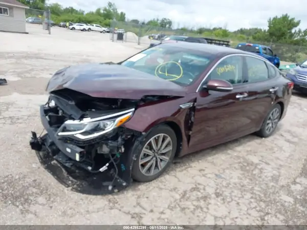 5XXGU4L17KG341556 2019 KIA OPTIMA - Image 2