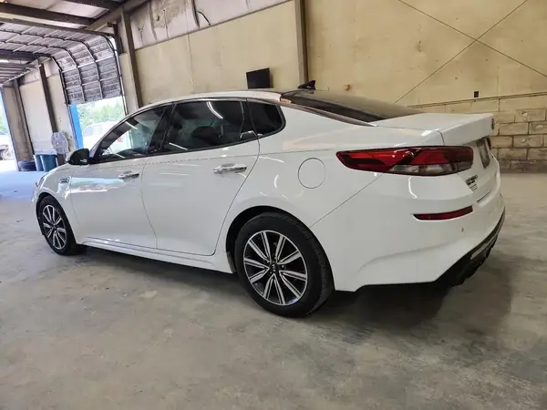 5XXGU4L17KG344375 2019 KIA OPTIMA - Image 2